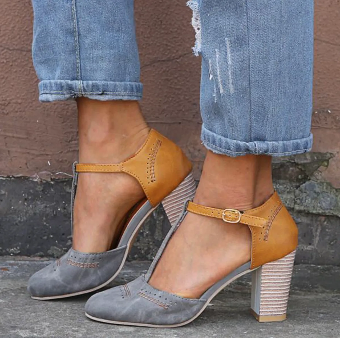 Comelyy Retro round toe color block T buckle women's shoes