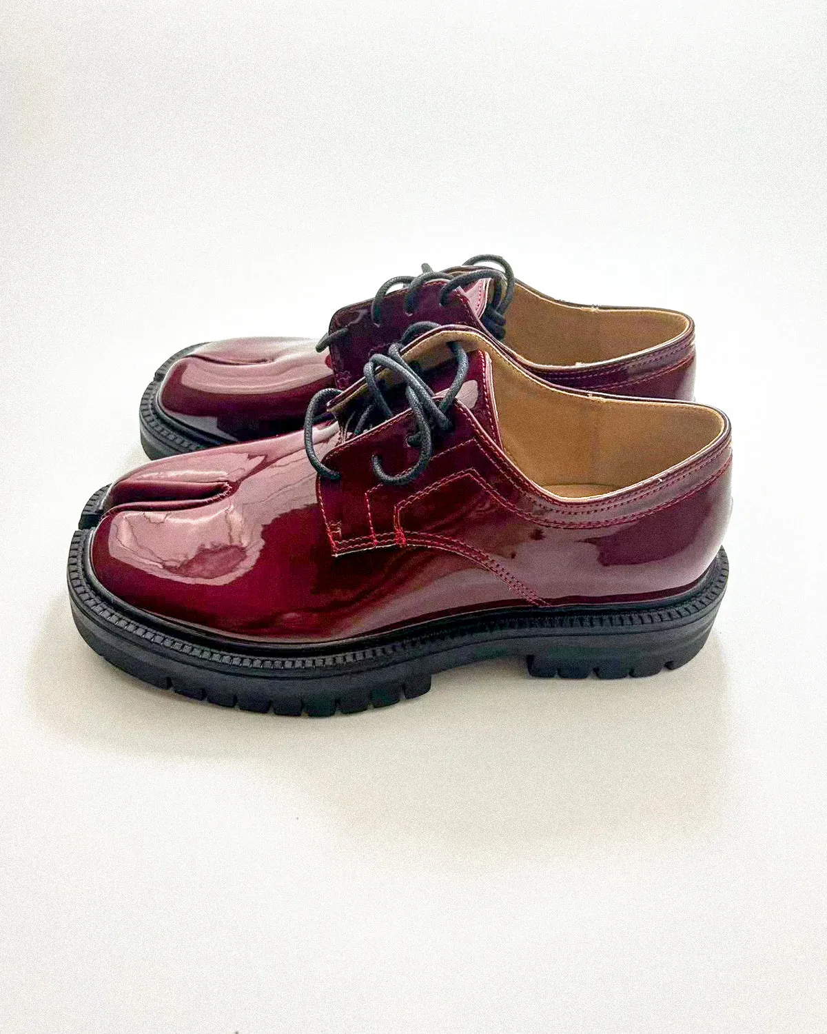 Lace Up Thick Heel Tabi Loafers
