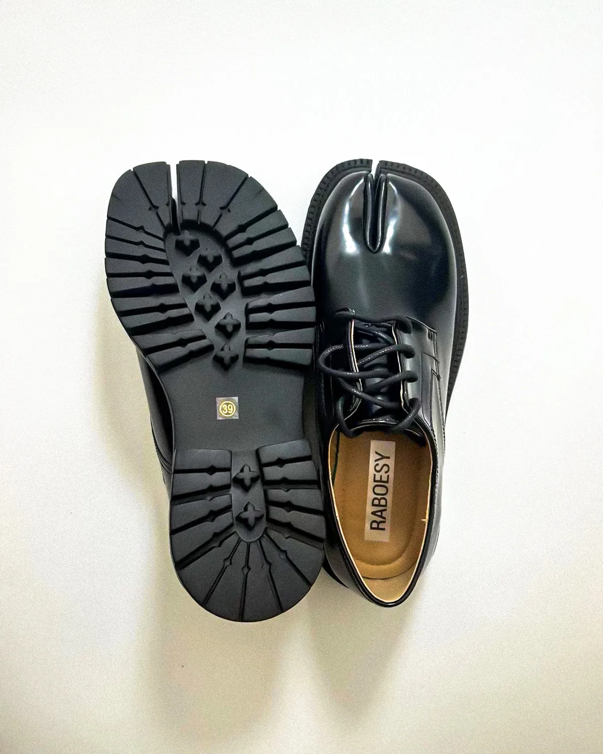 Lace Up Thick Heel Tabi Loafers
