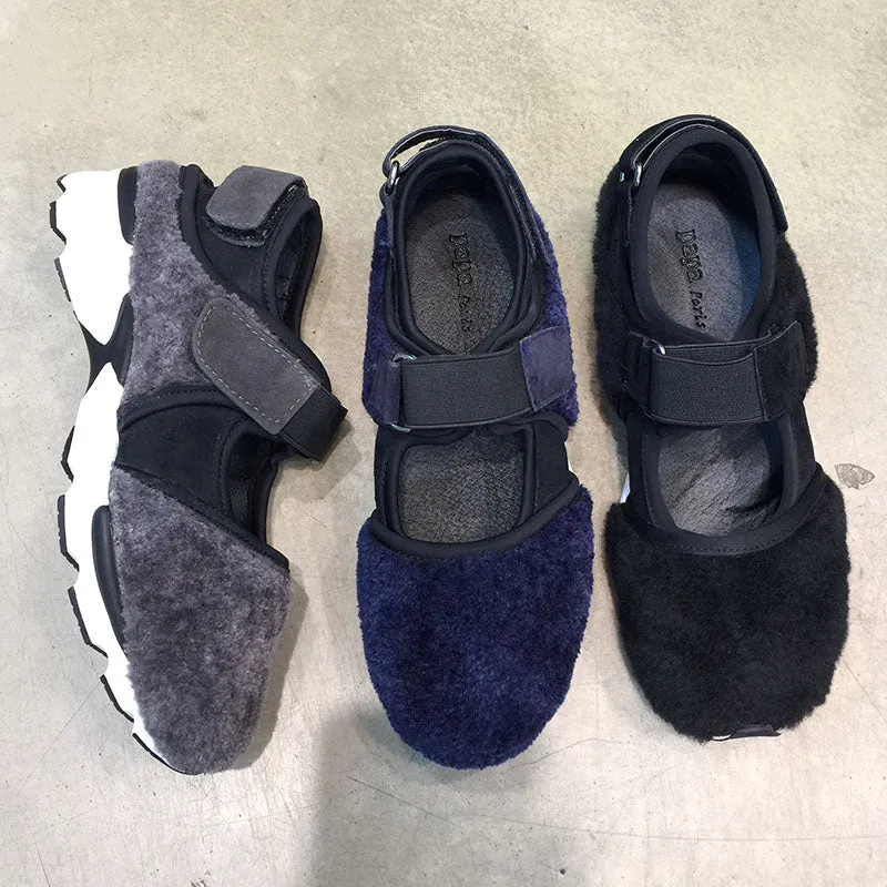 LUXE SEVEN DESIGN FAUX FUR LINED CHUNKY SOLE TRAINER SANDALS