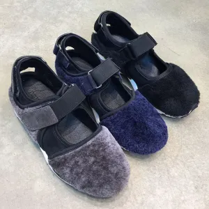 LUXE SEVEN DESIGN FAUX FUR LINED CHUNKY SOLE TRAINER SANDALS