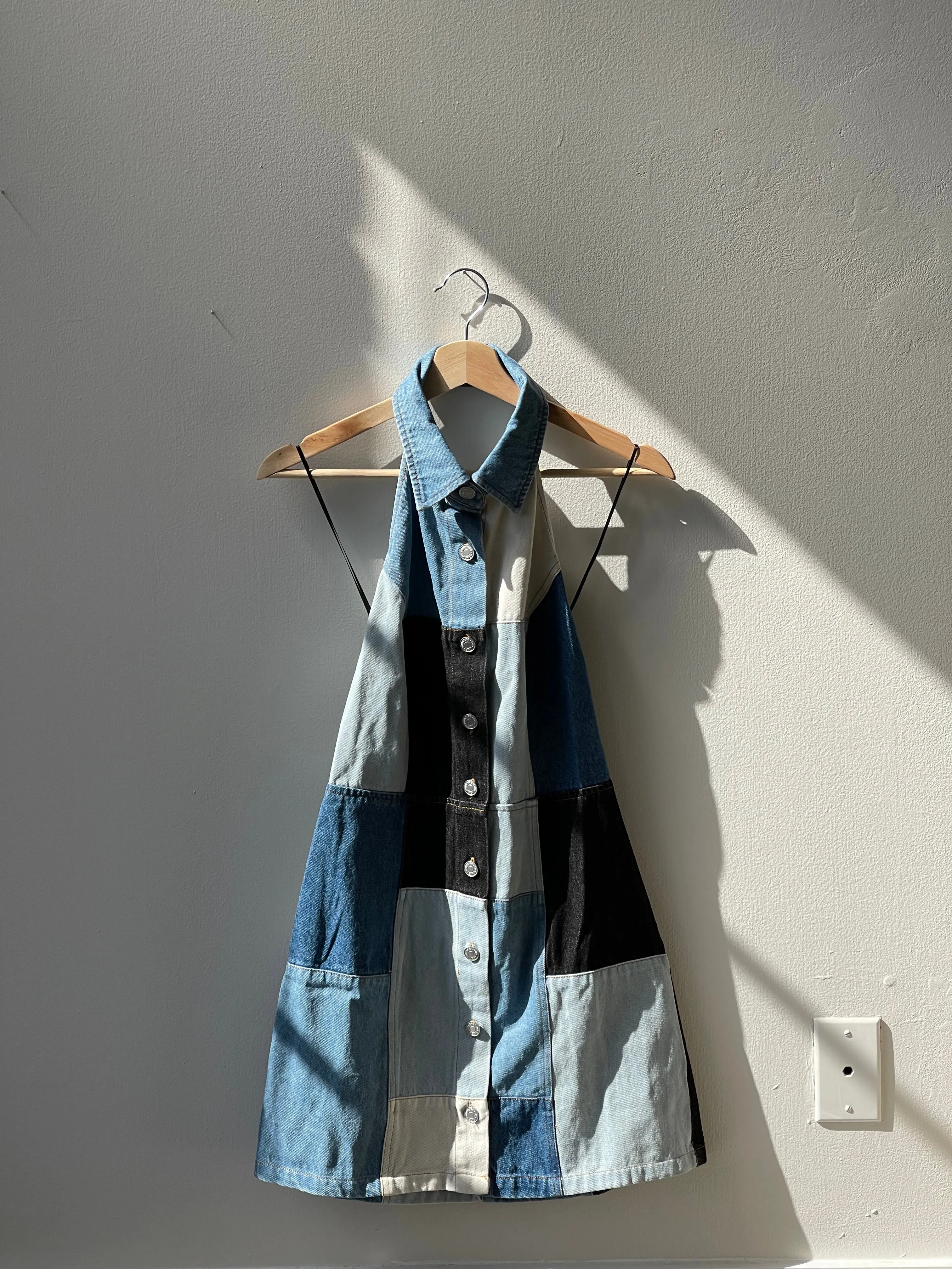 Susan 70s Styla Button Down Halter Patch Work Denim Mini Dress